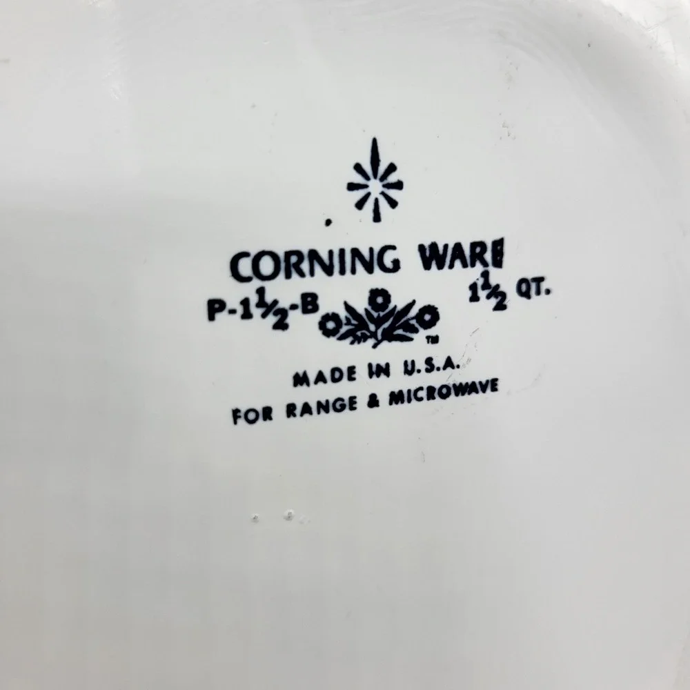 Corning Ware Casserole Dish Unisex 1.5 QT Blue Cornflower P-1 1/2-B White
